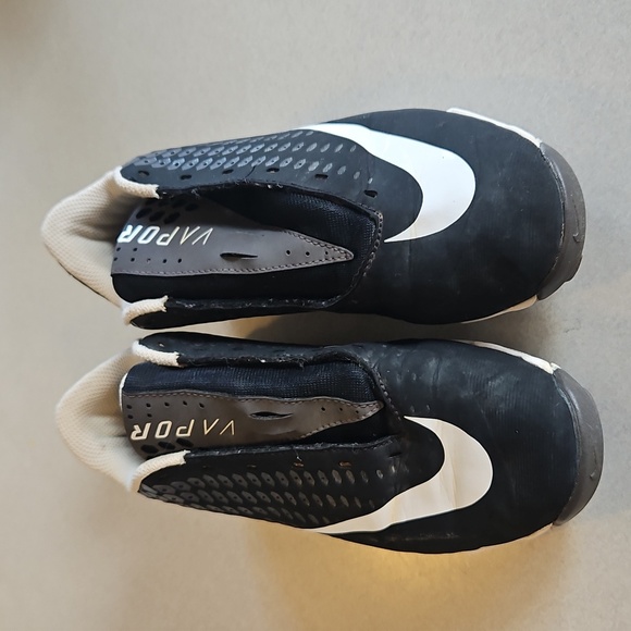 Nike Baseball Cleats - Picture 2 of 12